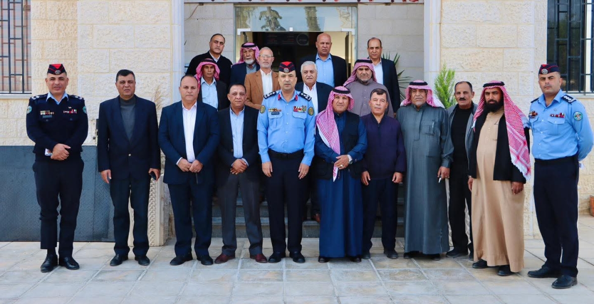 العميد النهار يلتقي متقاعدين عسكريين في مادبا