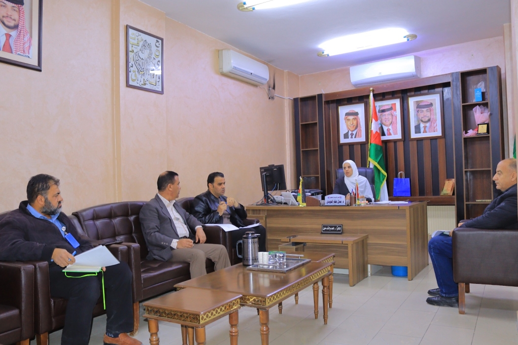 الحويدي تترأس اجتماع لجنة الامتحانات المحلية استعداداً لامتحانات التوجيهي التكميلي