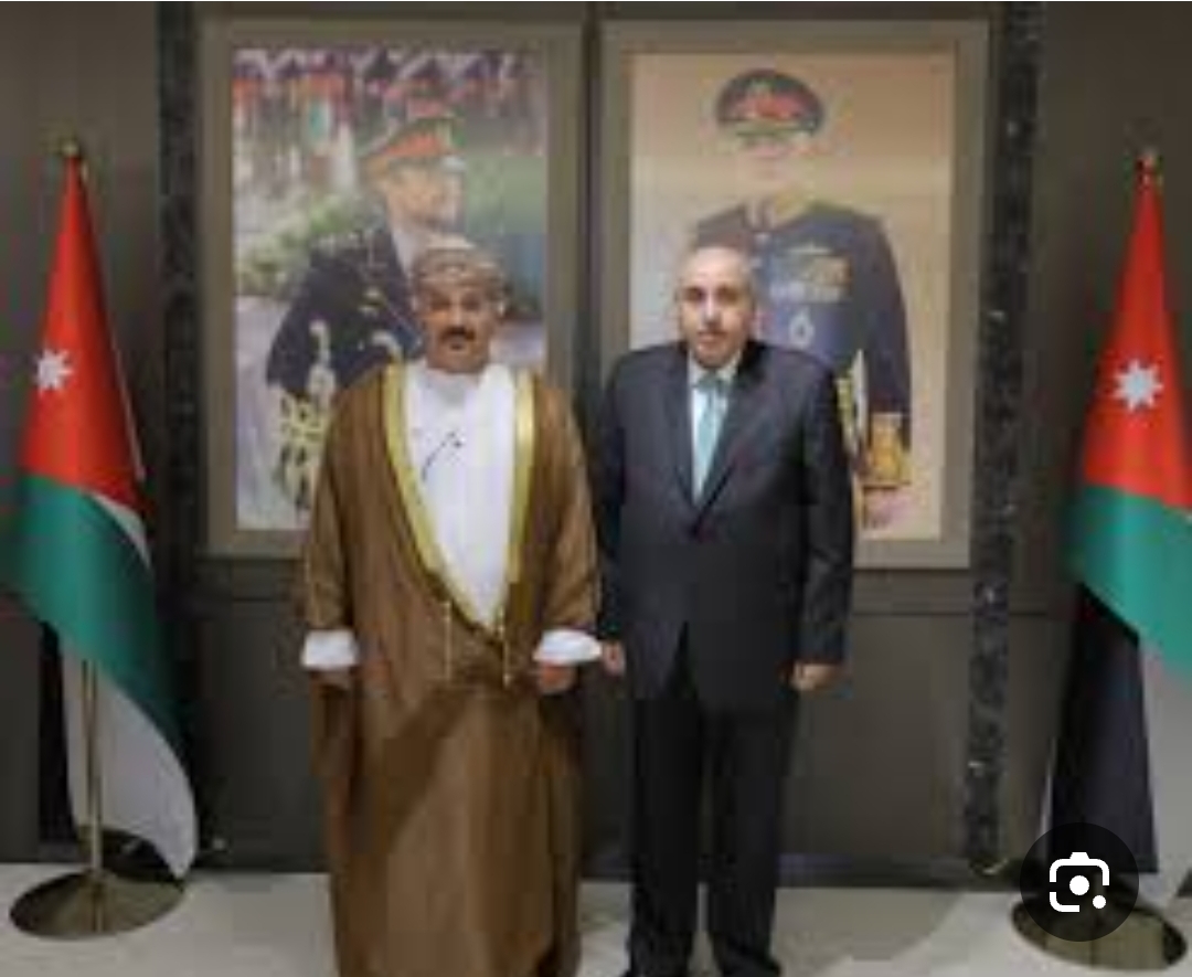 رئيس النواب يبحث والسفير العُماني تعزيز العلاقات المشتركة