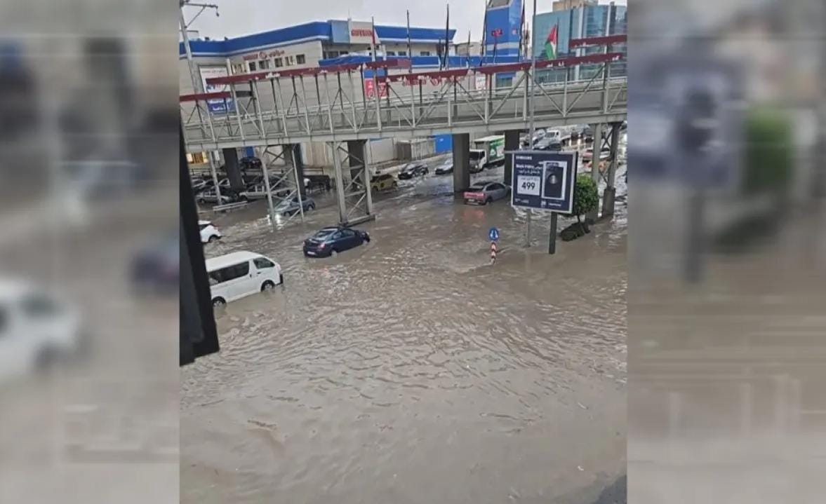 قريبا.... غرامات مالية على ربط المزاريب بمناهل الصرف الصحي