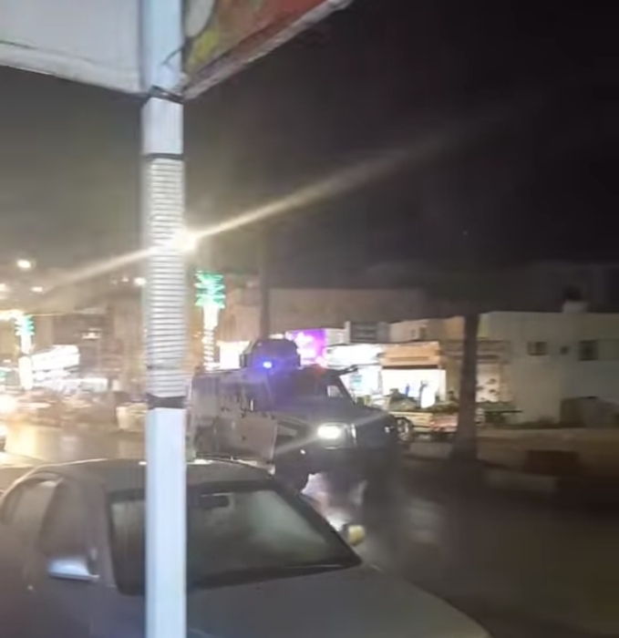 عاجل.. المومني : الأجهزة الأمنية تنفذ مداهمه أمنية لخارجين عن القانون في مدينة الرمثا