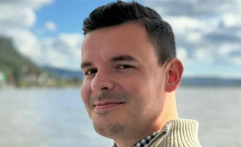 صدمة واسعة في اليوتيوب بعد الوفاة المفاجئة لمؤثر وصانع محتوى شهير في ريعان شبابه