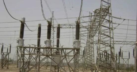 فصل مبرمج للتيار الكهربائي عن مناطق في إربد وجرش غدا