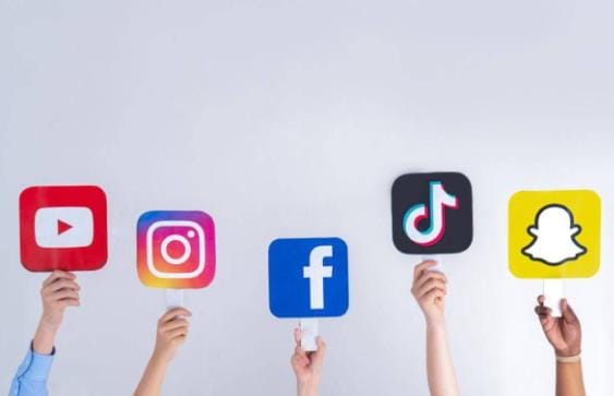 أوروبا تحظر منصات التواصل الاجتماعي لمن دون 16 عاماً