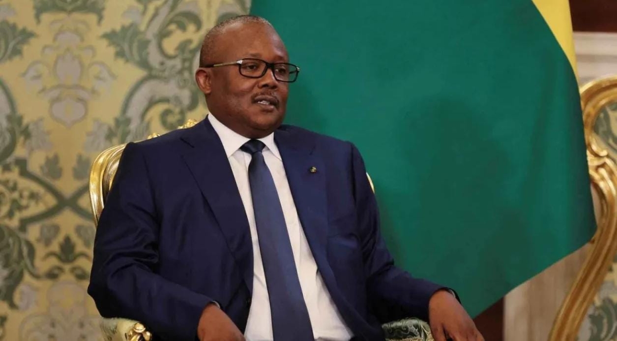 انقلاب عسكري في غينيا بيساو واعتقال الرئيس المنتهية ولايته عمر سيسوكو إمبالو