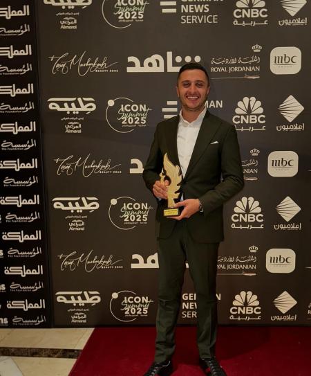 يزن النوباني يتوّج بجائزة أفضل ممثل أردني