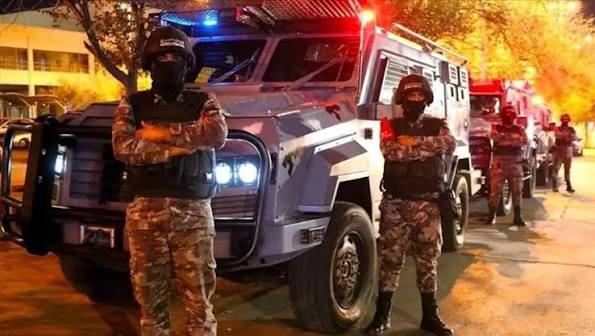 رئيس الأعيان بالإنابة وأعضاء المكتب الدائم يعودون مصابي المداهمة الأمنية في الرمثا