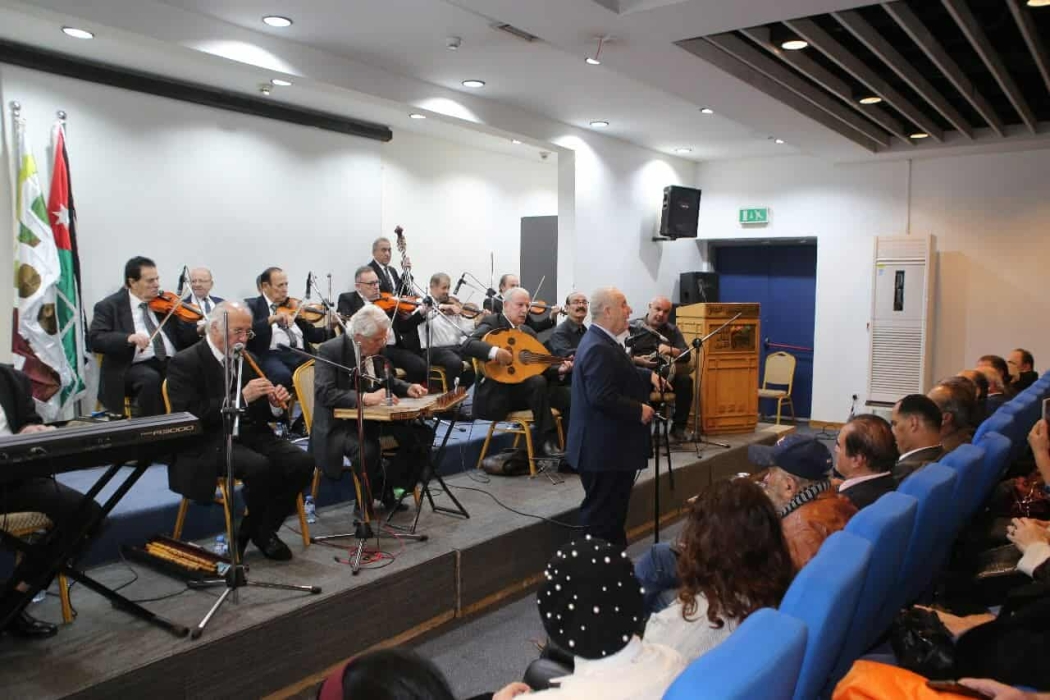 مديرية الثقافة في الأمانة تنظم أمسية شعرية وفنية...صور