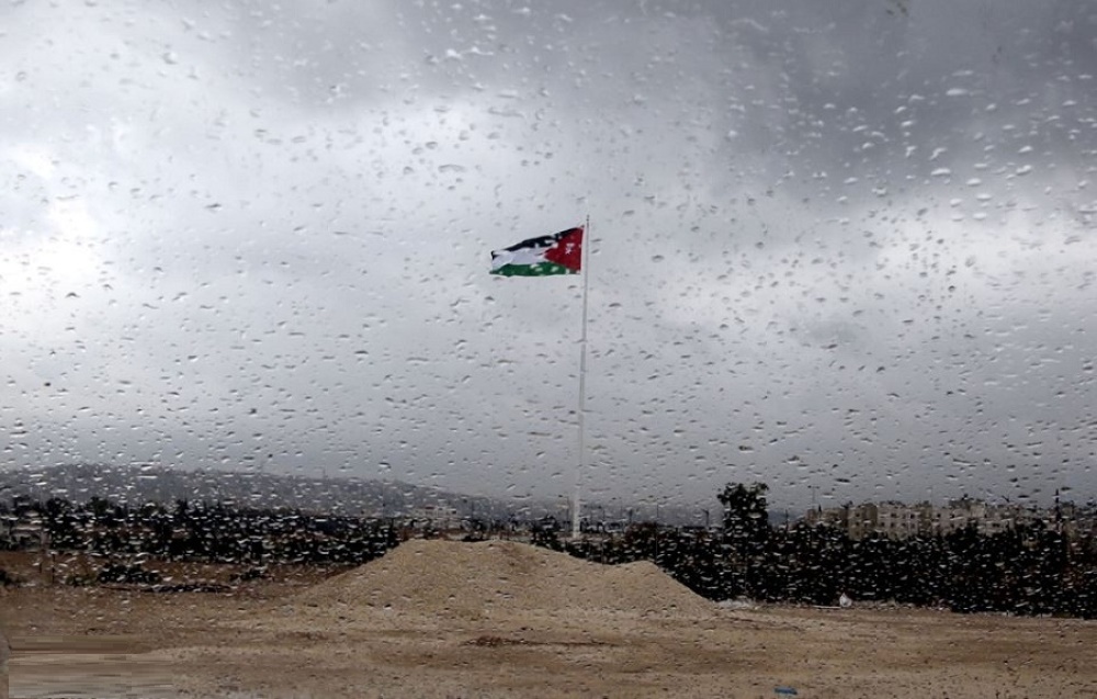 أمطار شمالية محدودة اليوم وطقس مشمس الثلاثاء