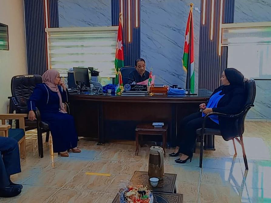 مدير تربية الموقر يترأس اجتماع لجنة الامتحانات المحلية استعداداً لامتحانات الدورة التكميلية