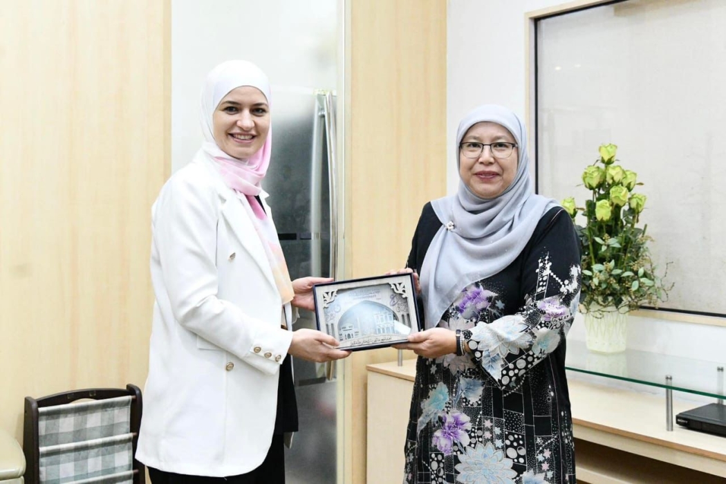 مشاركة مميزة وفاعلة لجامعة الزرقاء في مؤتمر ICOPS 2025