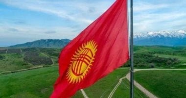 بدء التصويت في الانتخابات البرلمانية المبكرة في قرغيزستان