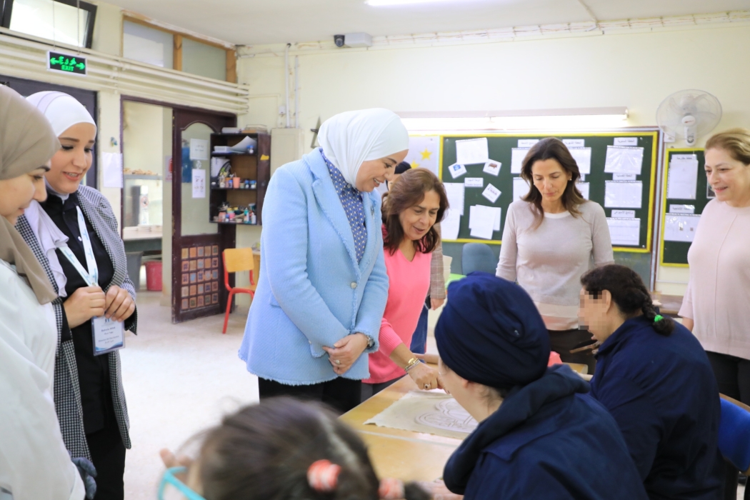 وزيرة التنمية الاجتماعية تطلع على خدمات مركز البنيات للتربية الخاصة