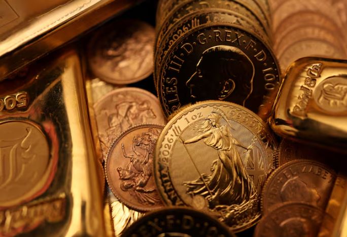 الذهب ينخفض ​​مع جني المستثمرين للأرباح