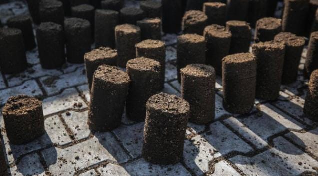 ارتفاع الطلب على الحطب والجفت في جرش يعيد المطالب بإنشاء معامل للتصنيع وتشجيع الاستيراد