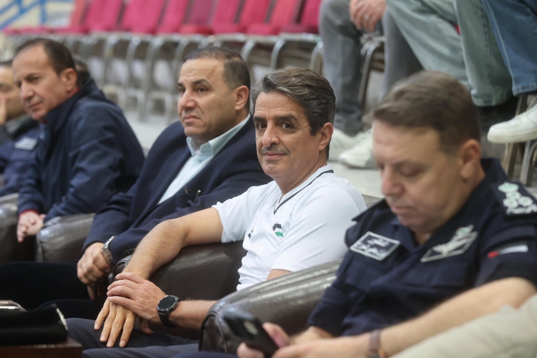 الزرقاء تهتف للنشامى.. والعدوان يقود حضورًا رسميًا رياضيًا وطنيًا