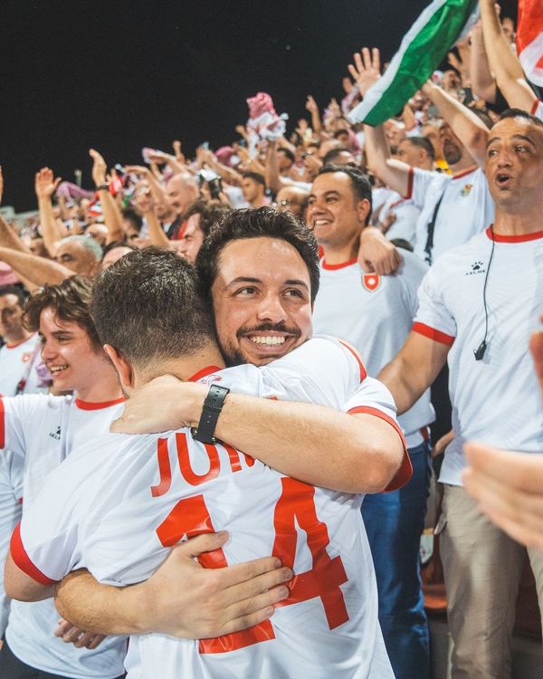 ولي العهد يساند المنتخب الوطني بمنشور على إنستغرام