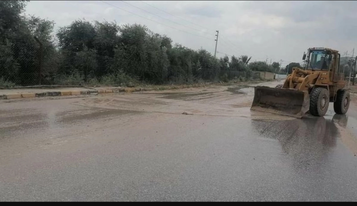فتح طريق المفرق – إيدون بعد إغلاقه جراء الأمطار الغزيرة