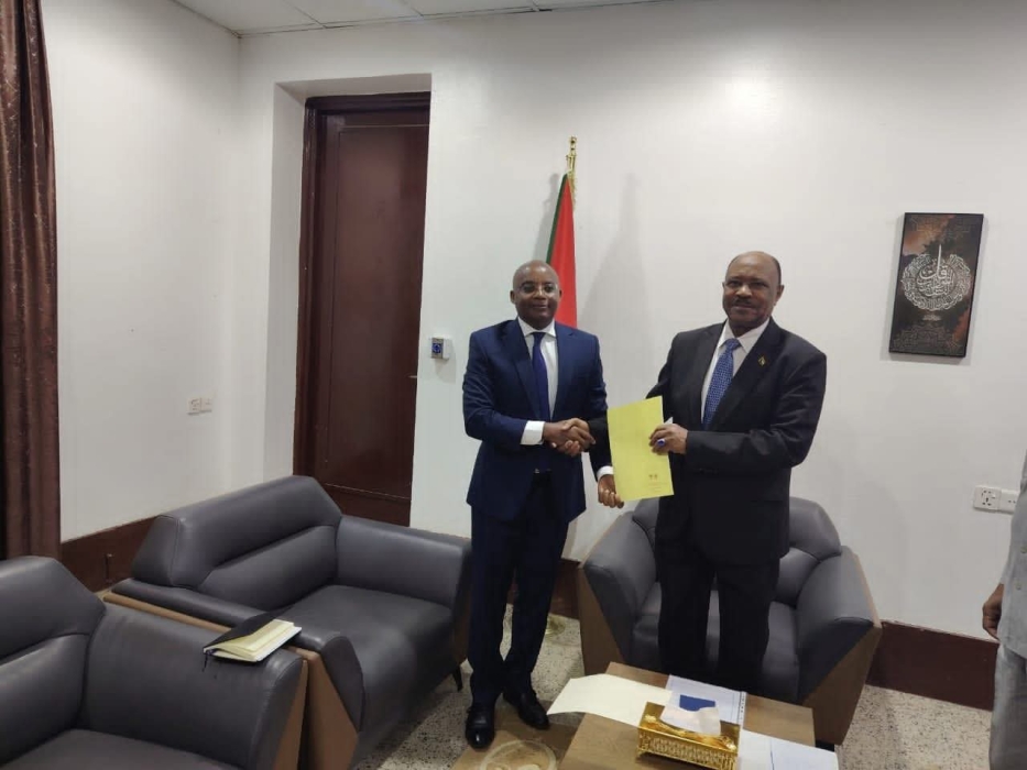 السودان : وزير الخارجية يستقبل المدير القطري الجديد للبنك الافريقي للتنمية