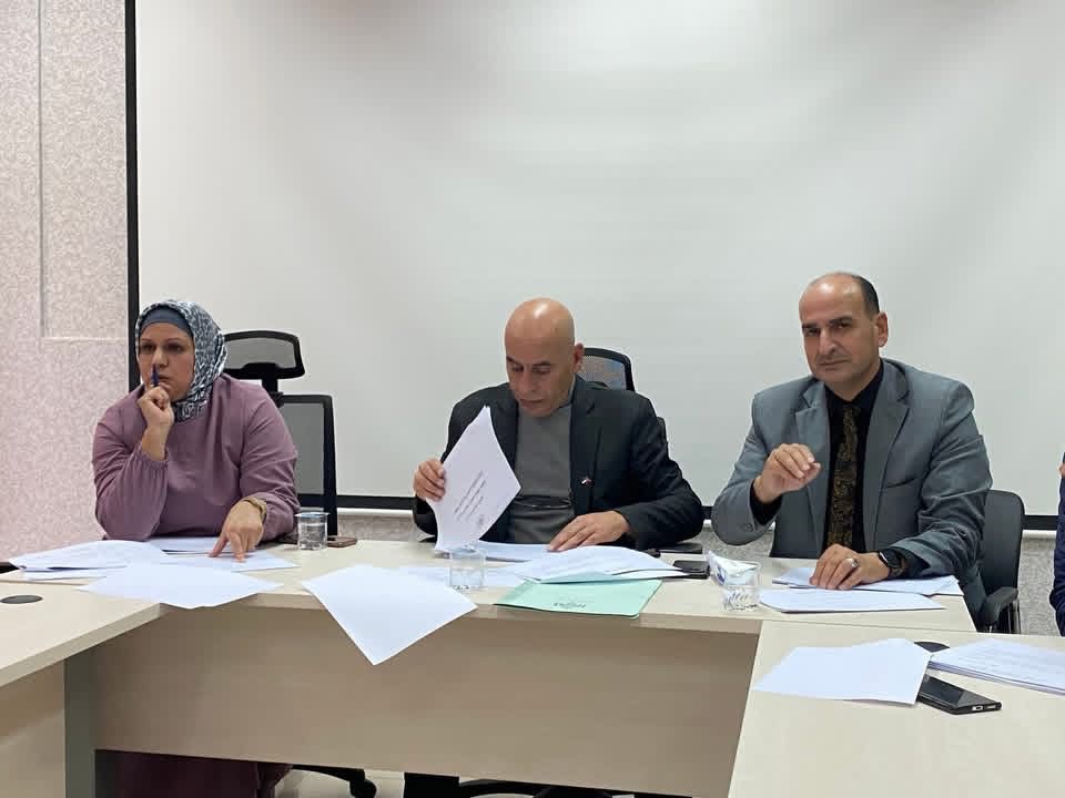 اللصاصمة يترأس اجتماع فريق تطوير مديرية التربية
