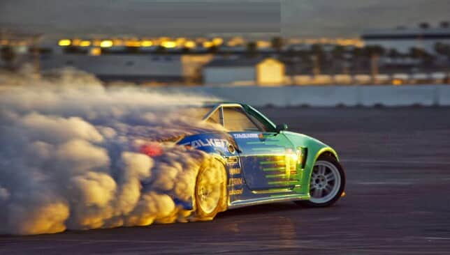 إدارة السير : دورياتنا ضبطت خلال ال24 ساعة الماضية سبع مخالفات تشحيط وقيادة متهورة...تفاصيل