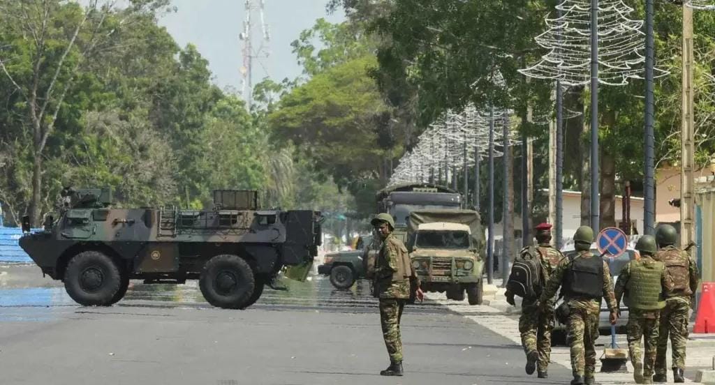 هجوم جوي مفاجئ.. نيجيريا تحبط انقلاب بنين بضربات دقيقة في كوتونو