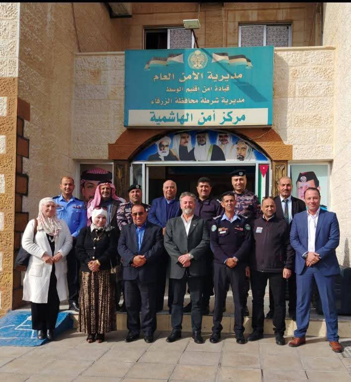 الشرطة المجتمعية تنفذ انشطة  توعوية في إقليم الوسط