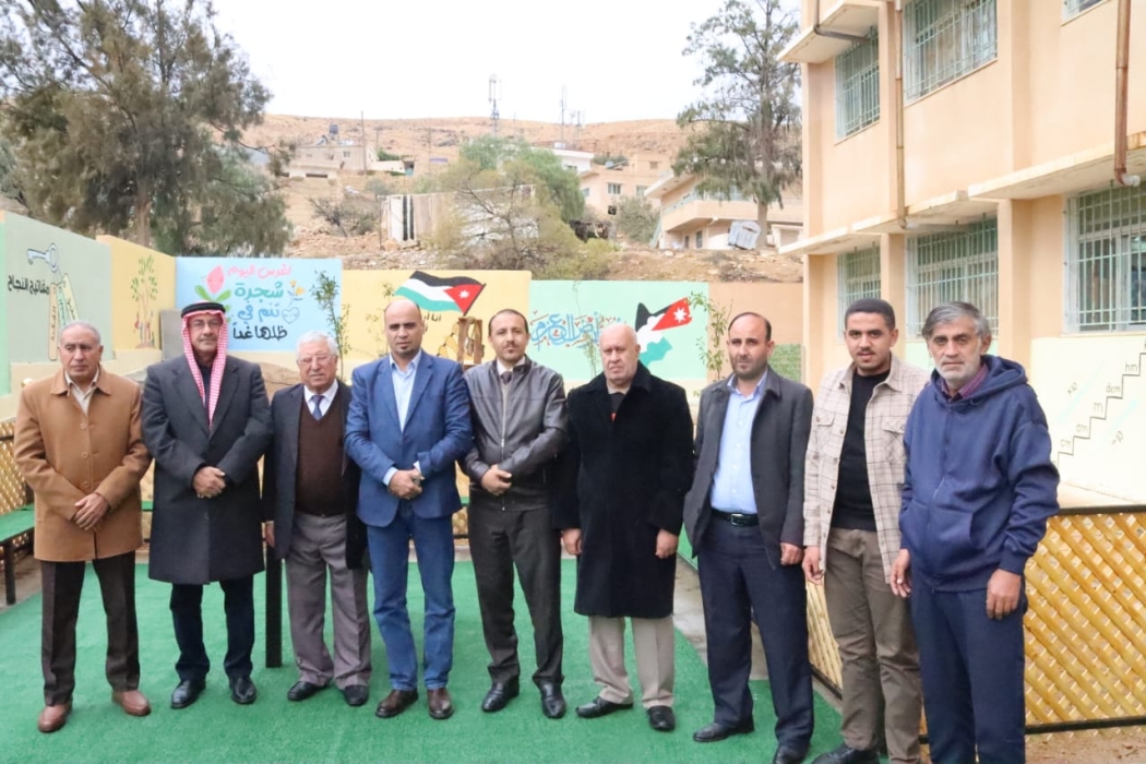 النعيمات يفتتح مشروع سنبلة في مدرسة المنصورة الاساسية المختلطة