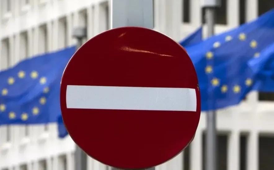 تحقيقات أوروبية تكشف احتيالًا ماليًا.. مصادرة 113 ألف يورو من شركة هندسية في باريس مصادرة فورية بأمر قضائي