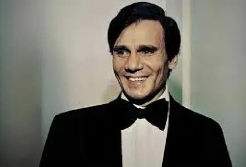 أسرة عبد الحليم حافظ تطلب منع عرض حفلين في الكويت لانتهاك حقوق الملكية