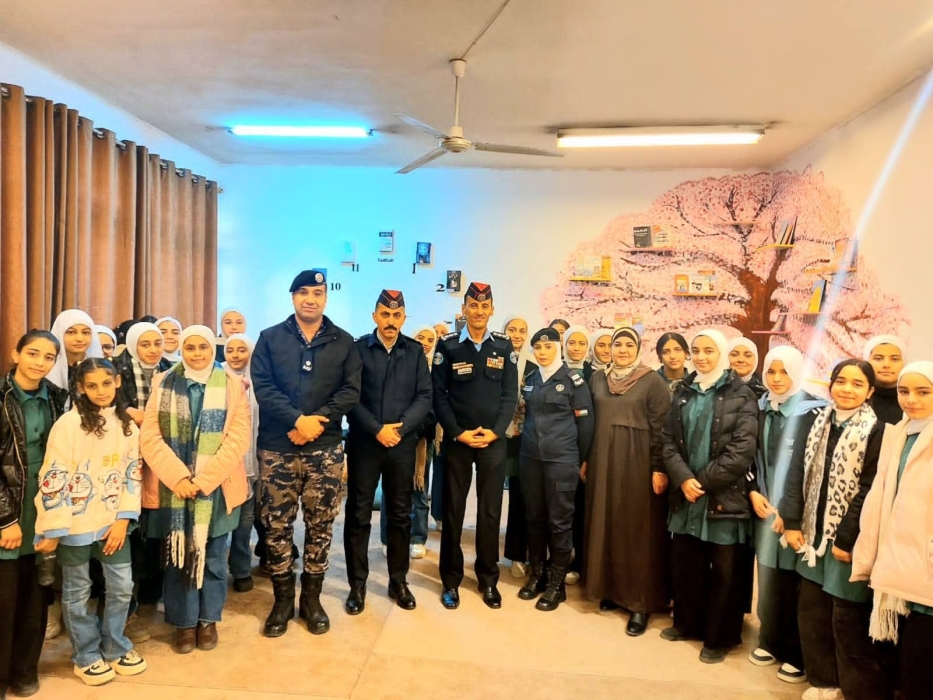 الشرطة المجتمعية تخرج دورة الشرطي الصغير وتنفذ انشطة توعوية في إقليم العاصمة