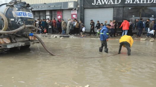 تحذير من خطر المنخفض الجوي وسط انهيار منظومة تصريف المياه في غزة