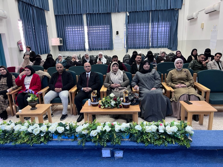 السفاسفة يرعى الحفل الختامي لتكريم متدربي مساق معلم المستقبل في البادية الجنوبية