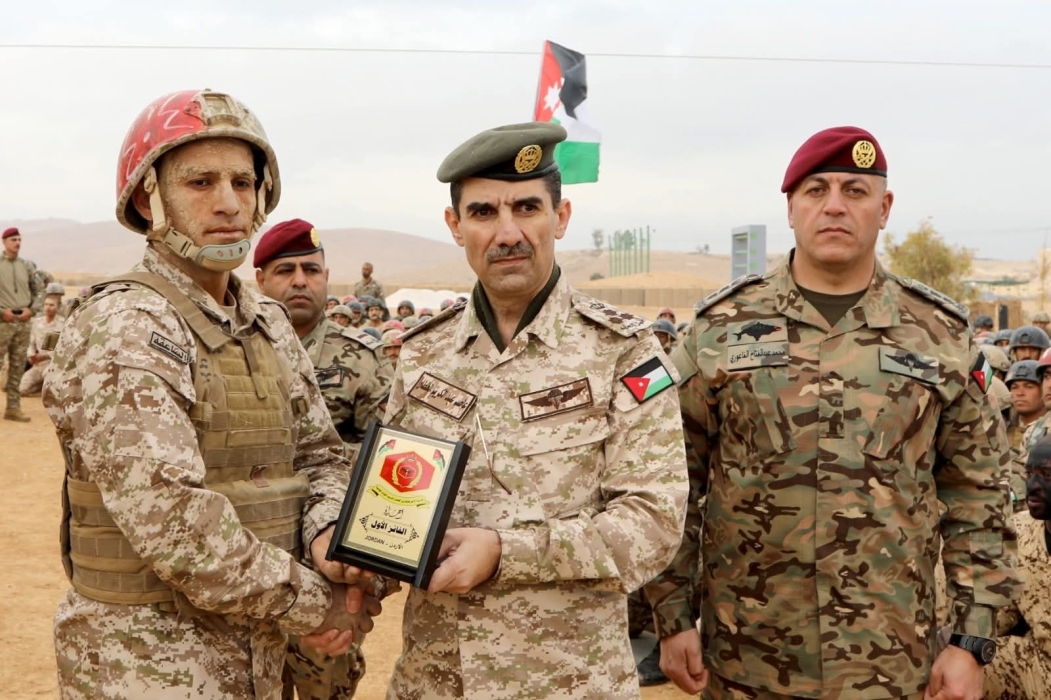 تخريج دورة الصاعقة التأسيسية في مدرسة الأمير هاشم بن الحسين لتدريب القوات الخاصة