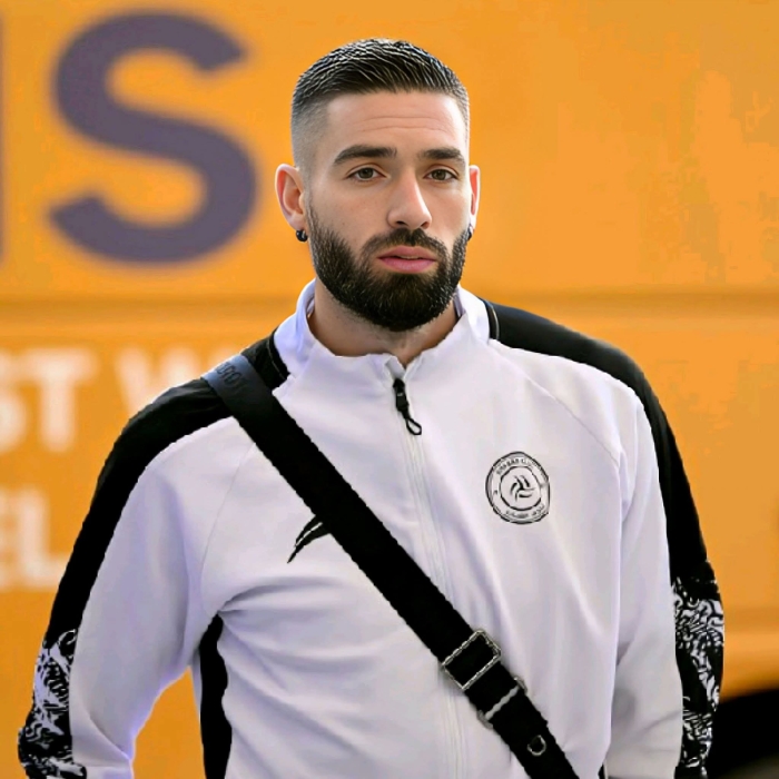 عاملة منزلية وراء أزمة كاراسكو داخل الشباب