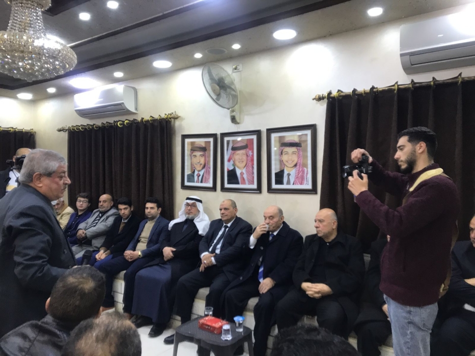 جاهة كبرى من آل الخطيب إلى مضارب آل اللوباني لعقد قران أسامة كمال الخطيب...صور وفيديو