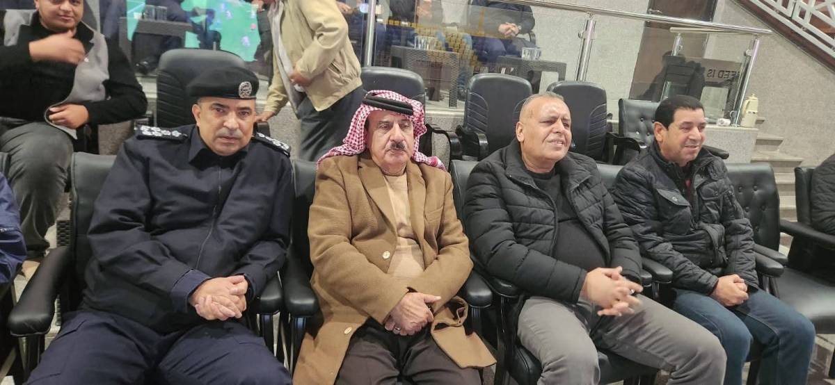 الجبور وعدد من المسؤولين يشجعون النشامى في مادبا