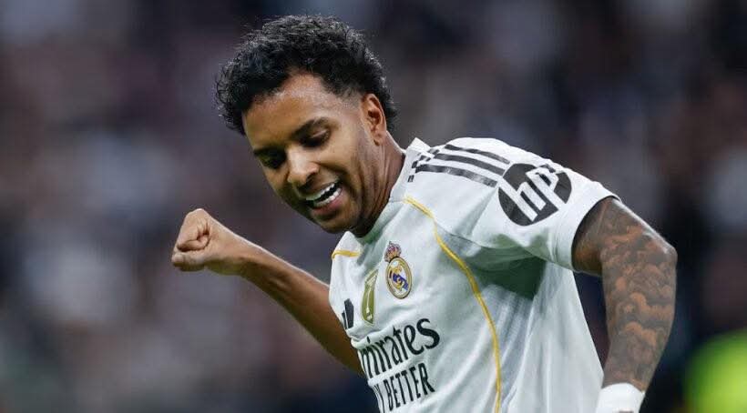 إشادة غوارديولا تعيد فتح ملف مستقبل رودريغو مع ريال مدريد