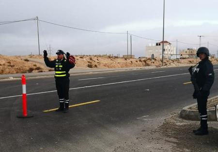 الدوريات الخارجية: ضبط مركبة تحمّل 22 راكبًا إضافيًا