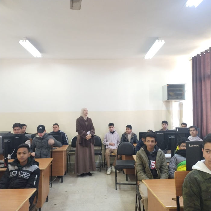 الطهراوي في زيارة تفقدية لمدرسة زهران الأساسية