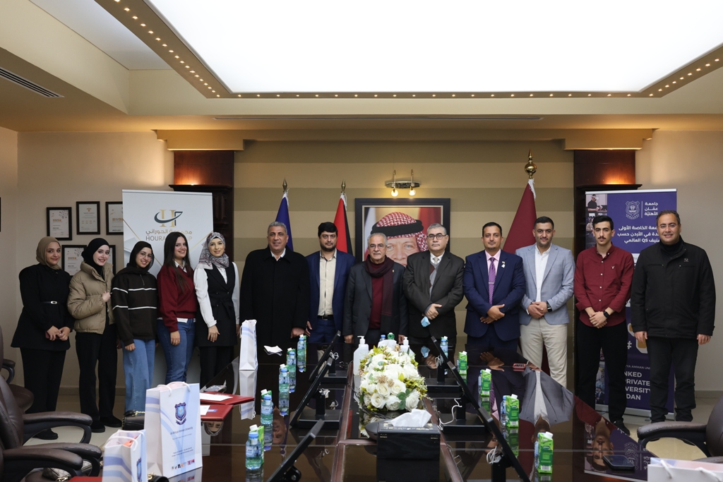 رئيس عمّان الأهلية يُكرّم الطلبة الفائزين في مسابقات وطنية ...صور