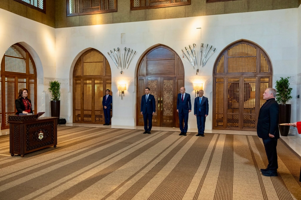 سفيران جديدان يؤديان اليمين القانونية أمام الملك عبدالله الثاني لتولي مهامهما في كينيا وإثيوبيا...صور