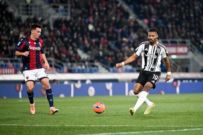 الكالتشيو: يوفنتوس يحسم القمة امام بولونيا بهدف وحيد