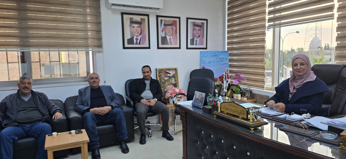 العيطان تعقد اجتماعًا مهمًا مع مجالس التطوير التربوي