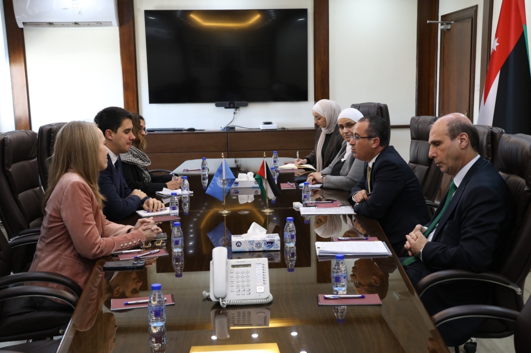 أمين عام وزارة التخطيط والتعاون الدولي يلتقي مساعد الأمين العام للأمم المتحدة لشؤون الشباب