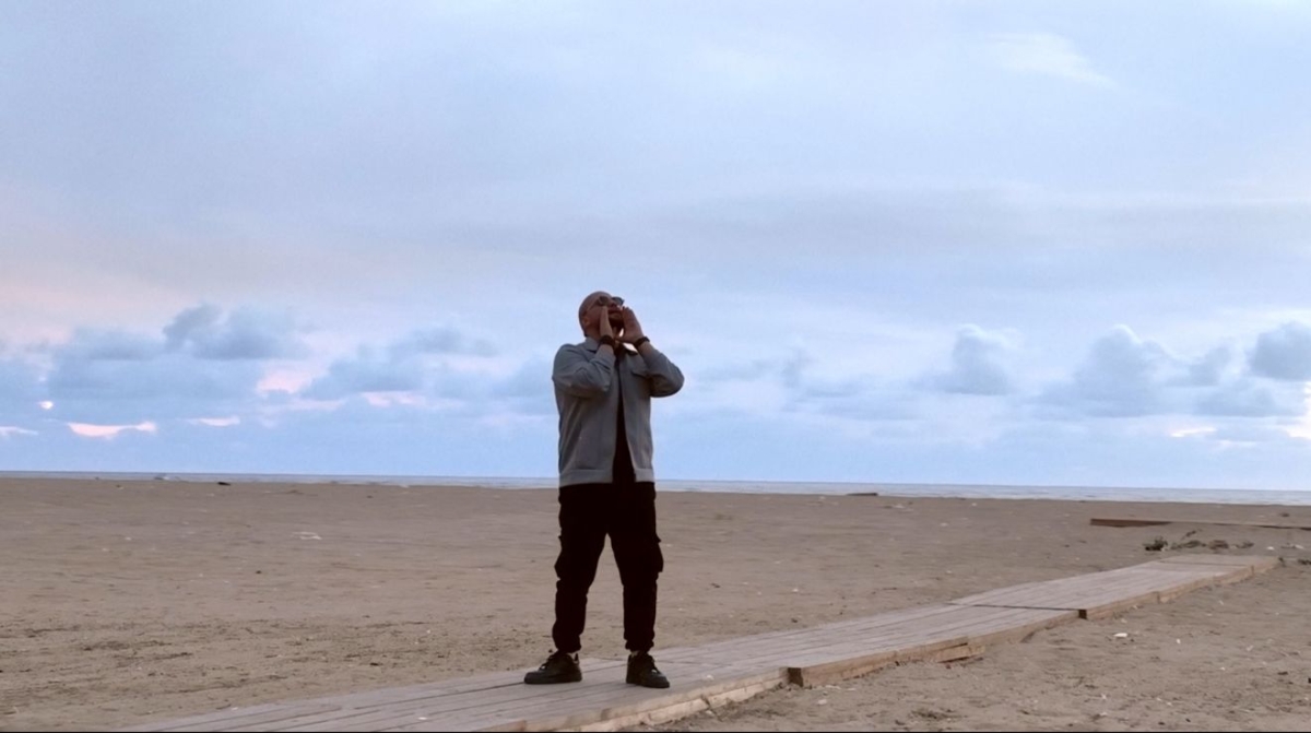 المطرب أمين سلطان يغني رح حنن قلبي بعمق وجداني