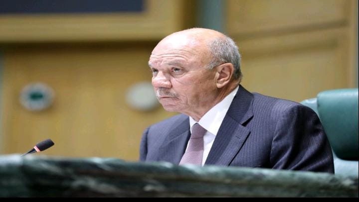 الفايز يدعو الأعيان لجلسة غير رسمية