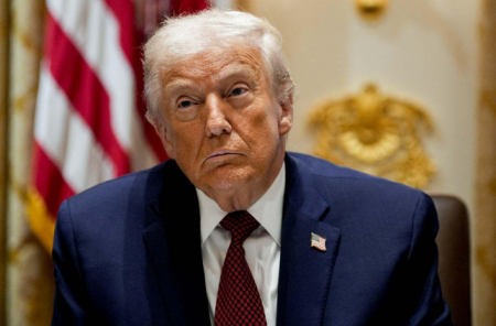 ترامب يفرض حصارًا بحريًا على سفن مغادرة ومتجهة لفنزويلا