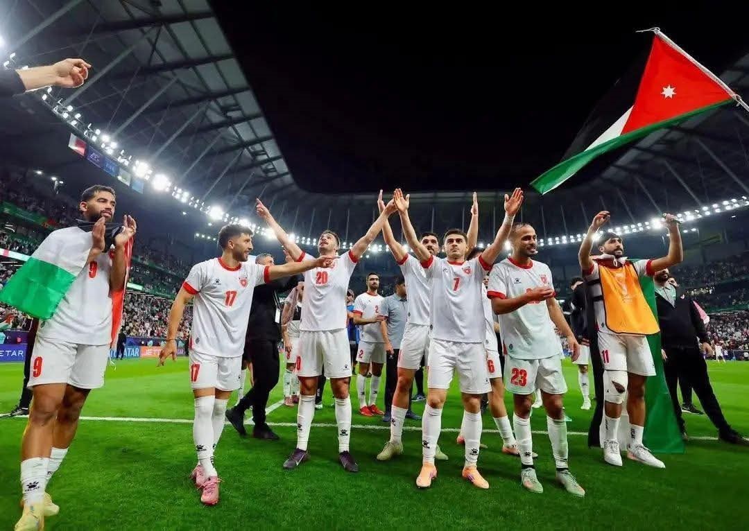 الأردنيون يتحضّرون لدعم منتخب النشامى في نهائي كأس العرب