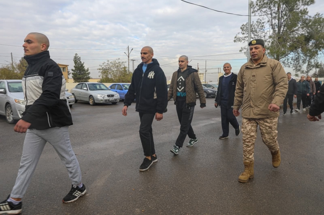 القوات المسلحة تبدأ بإجراء الفحوصات الطبية للمكلفين بخدمة العلم...صور